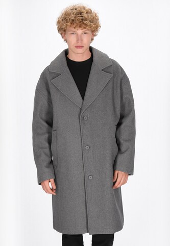 MO Between-seasons coat in Grey: front