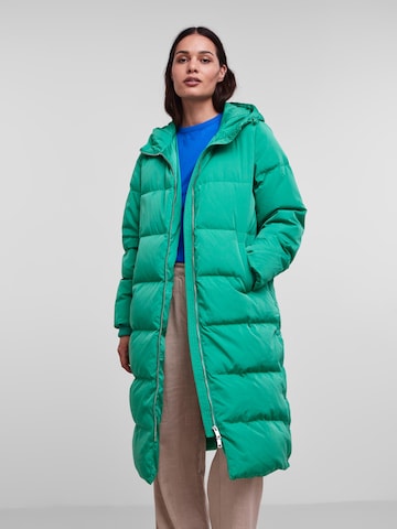 Y.A.S Winter Coat in Green: front