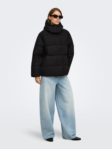 Veste d’hiver 'ONLSum' ONLY en noir