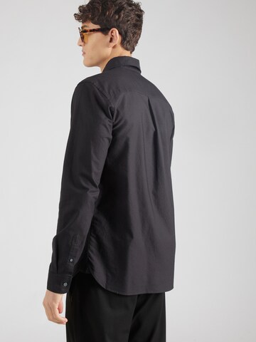 Lyle & Scott - Ajuste regular Camisa en negro