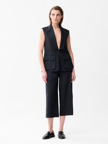 adl Regular Pants in Black