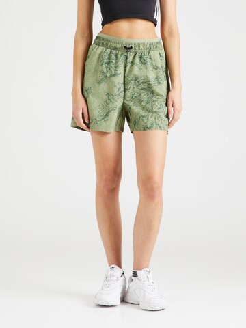 ADIDAS SPORTSWEAR Loosefit Sportnadrágok 'City Escape' - zöld: elől