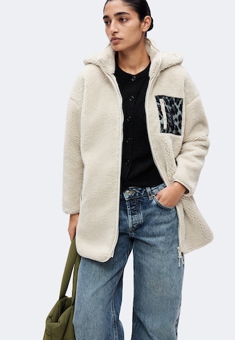 Hailys Fleece jacket 'Te44ddy' in Beige