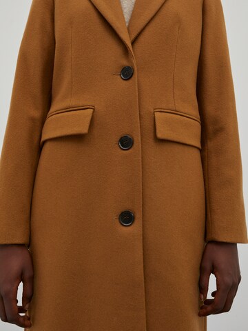 EDITED Between-Seasons Coat 'Airin' in Brown