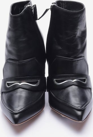 Rupert Sanderson Dress Boots in 36 in Black