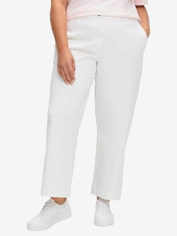SHEEGO Loose fit Pants in White: front