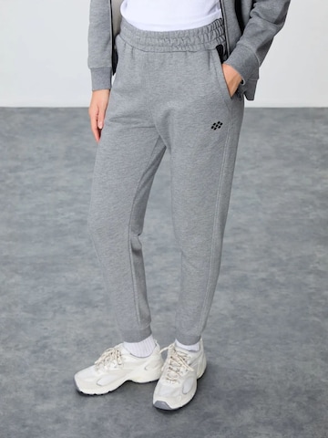 Tommy Life Sweat suit in Grey