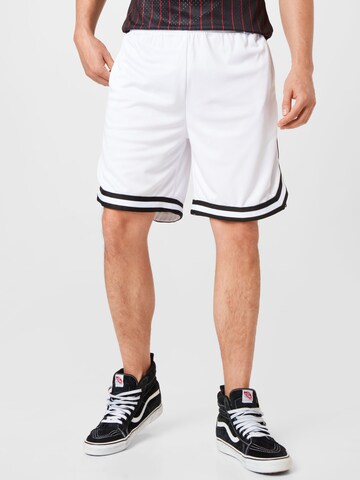 Urban Classics - Loosefit Pantalón en blanco: frente