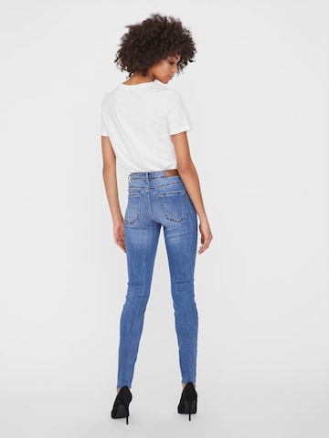 VERO MODA Skinny Jeans 'Tanya' in Blau