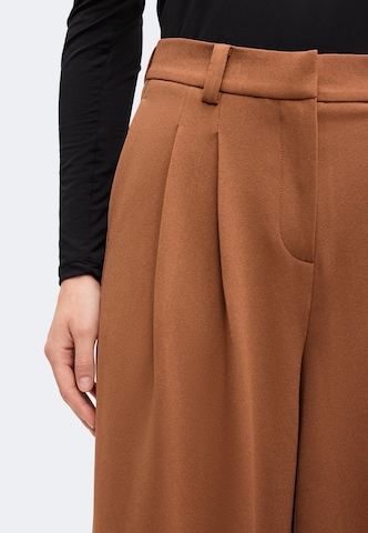 Wide Leg Pantalon à pince 'Naomi' ABOUT YOU en marron