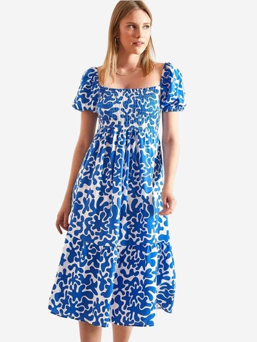 Robe Bianco Lucci en bleu