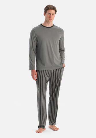 Pyjama long Dagi en gris : devant