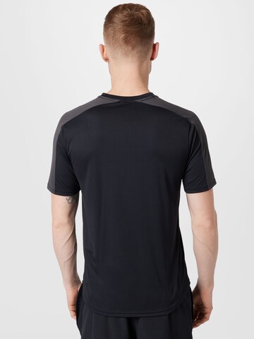 UNDER ARMOUR Funkční tričko 'Challenger' – černá