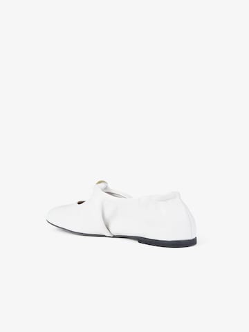 GISEL MOIRE Ballerina in Wit