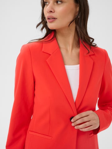 Kaffe Bleiseri 'KASakura' värissä punainen