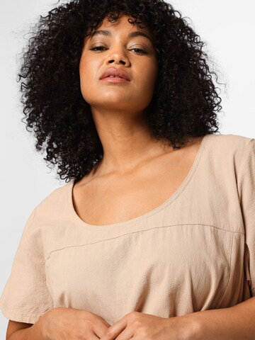 Abito 'Jeasy' di Zizzi in beige