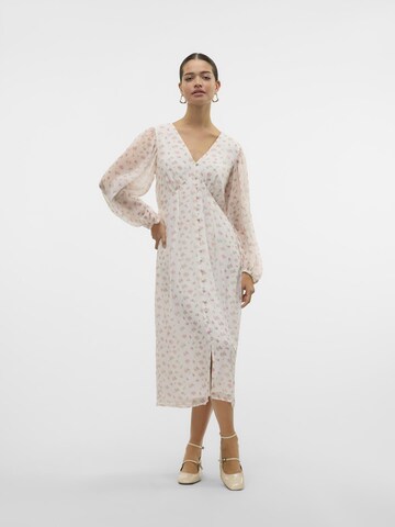 Robe-chemise 'VMSmilla' VERO MODA en blanc