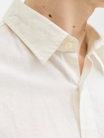 JACK & JONES Klasický střih Společenská košile 'JJEBreeze' – bílá