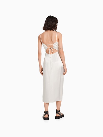 Robe d’été Bershka en beige