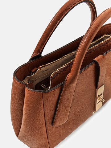 GUESS Handtasche in Braun