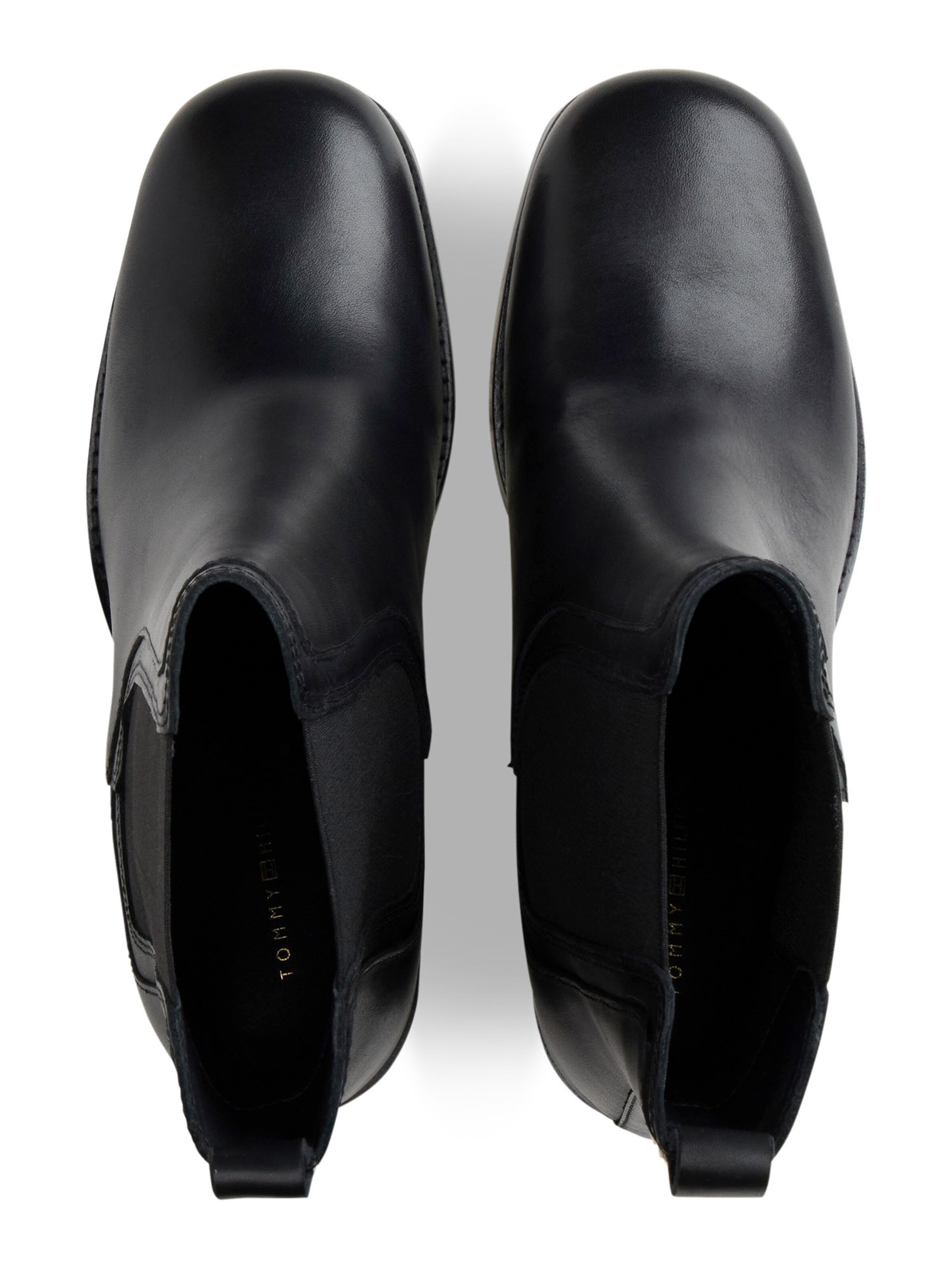 TOMMY HILFIGER Chelsea Boots in Schwarz