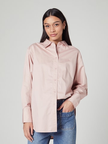 Guido Maria Kretschmer Women Blouse 'Raven' in Pink: front