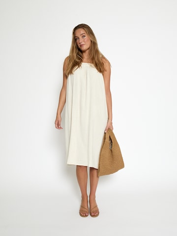 Robe d’été 'Natalie' DESIRES en blanc