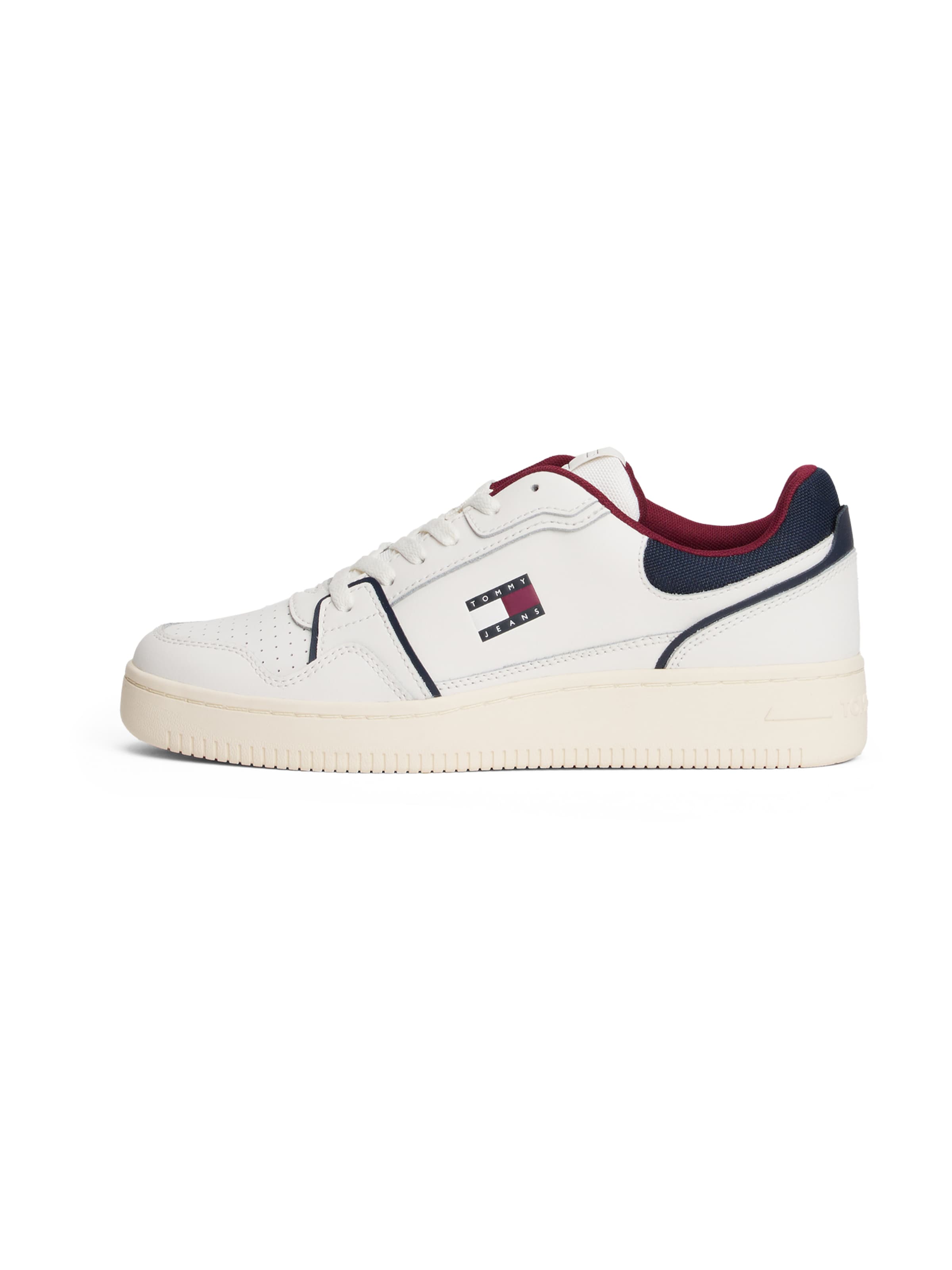 Tommy Jeans - Zapatillas deportivas bajas 'RETRO BASKET' en blanco: frente