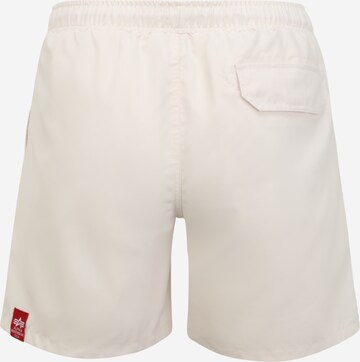 Shorts de bain ALPHA INDUSTRIES en blanc