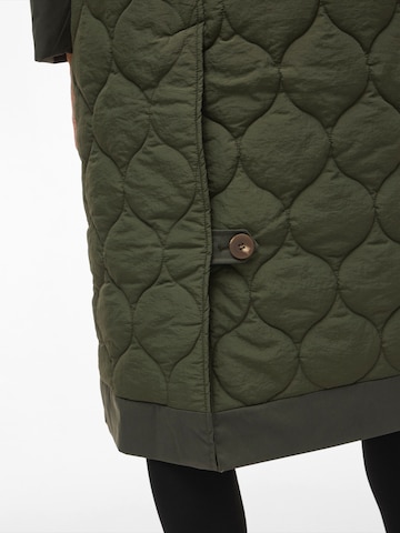 Manteau mi-saison 'VISOFTIE' VILA en vert
