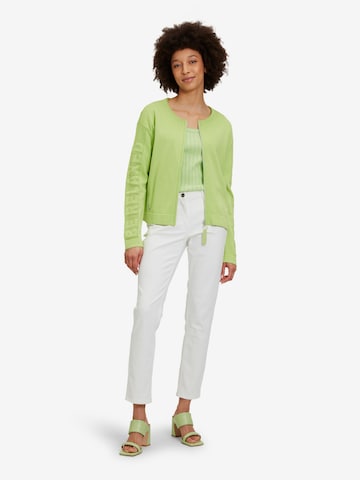 Cardigan Betty Barclay en vert