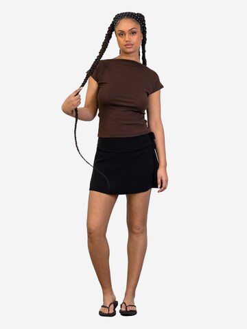 BROKE + SCHÖN Skirt in Black: front