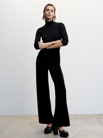 Wide Leg Pantalon à plis 'Enphant1' MANGO en noir