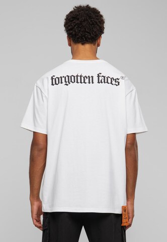 Maglietta 'Sliced Tee' di Forgotten Faces in bianco