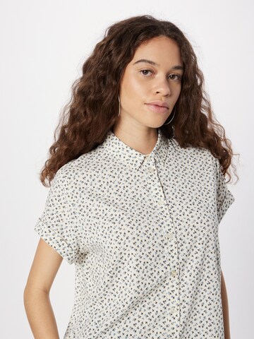 Samsøe Samsøe - Blusa 'Majan' en blanco