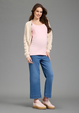 Neun Monate Top in Pink