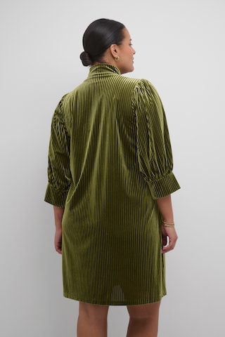 Robe 'Cacanna' KAFFE CURVE en vert