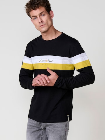 Tricou de la KOROSHI pe negru