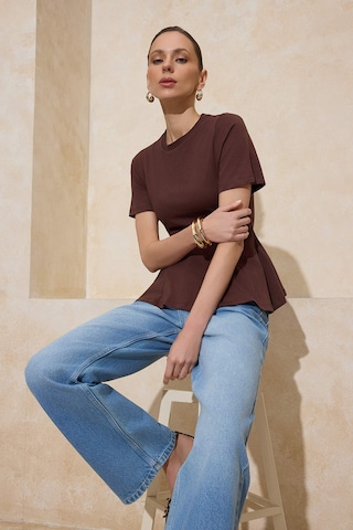 Tricou de la Trendyol pe maro