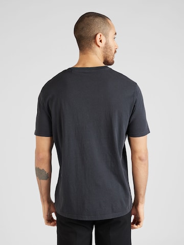 QS T-shirt i grå