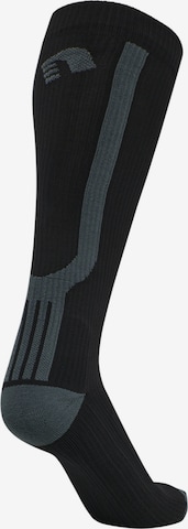 Chaussettes de sport Newline en noir