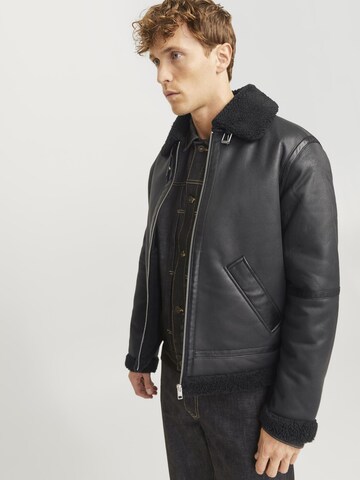 JACK & JONES - Chaqueta de invierno 'JORCole' en negro