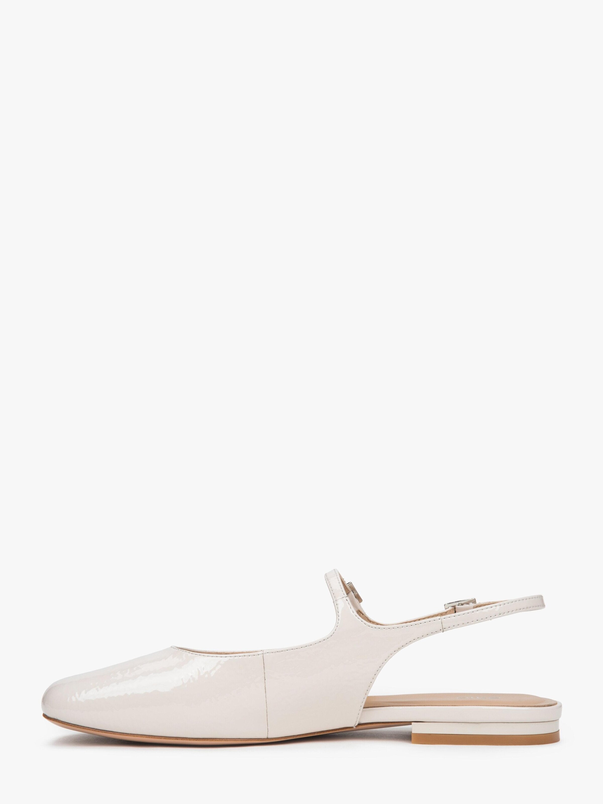 Estro Ballet Flats with Strap '501-02' in Beige: front