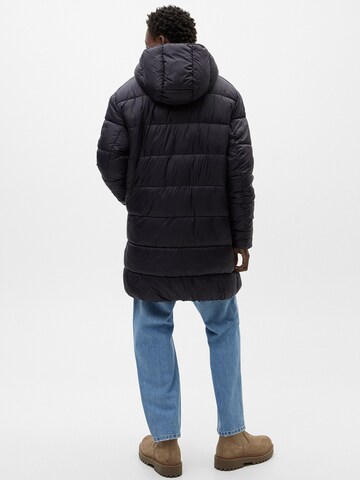 Pull&Bear Between-Seasons Coat in Black