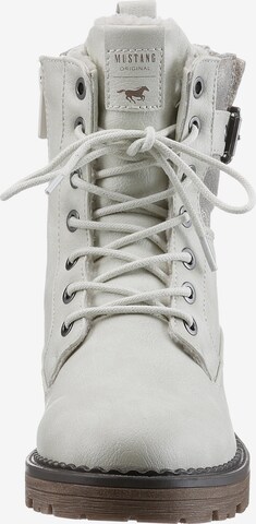 MUSTANG Lace-Up Ankle Boots in White