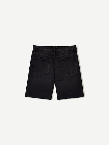Bershka Regular Jeans i svart