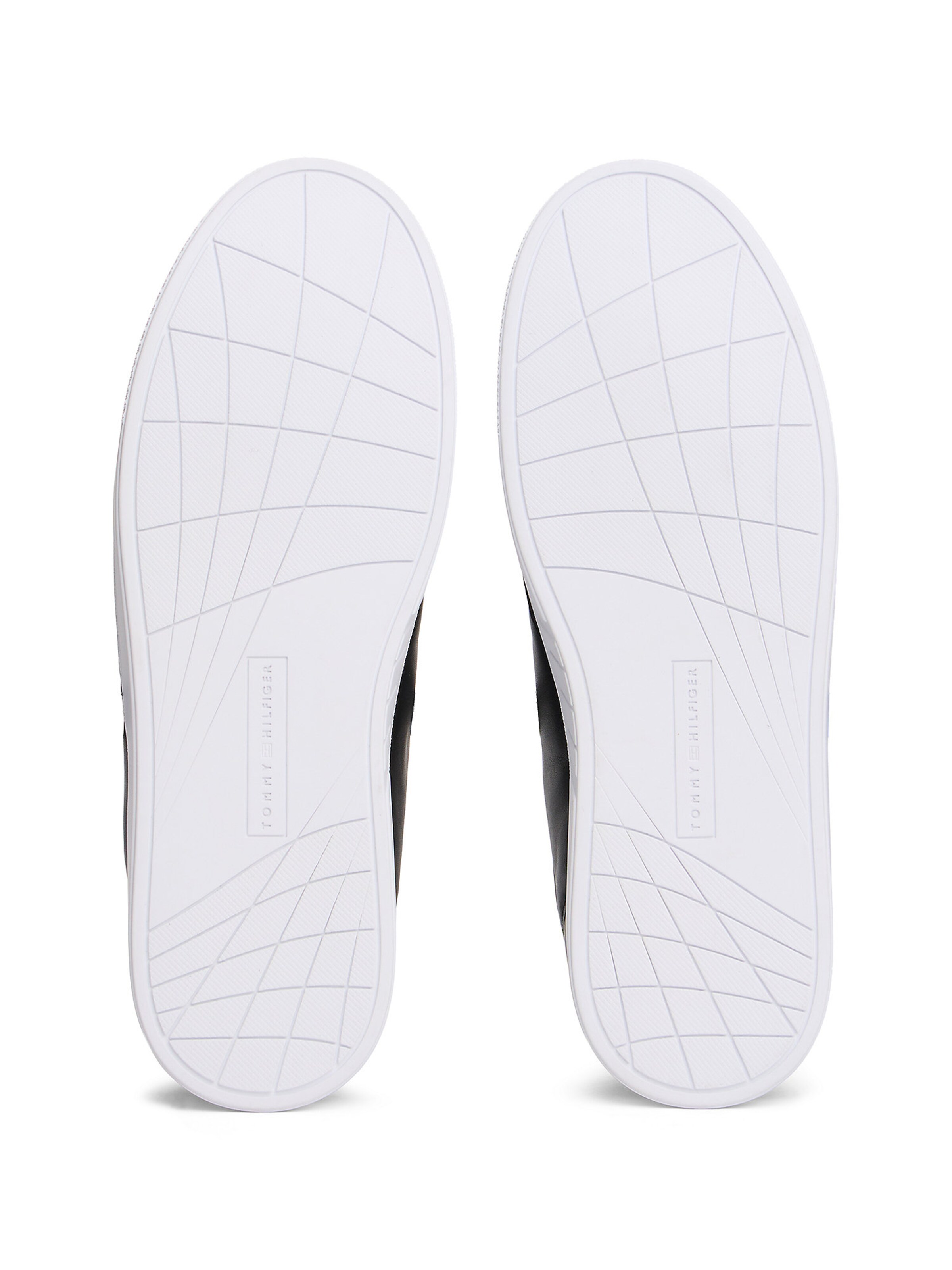 TOMMY HILFIGER Sneaker in Schwarz