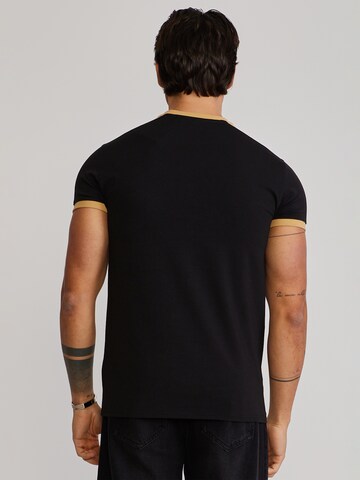 Maglietta di SikSilk in nero
