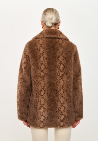 CESARE GASPARI Wintermantel in Bruin