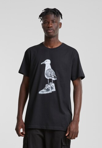 Mister Tee Shirt in Black: front